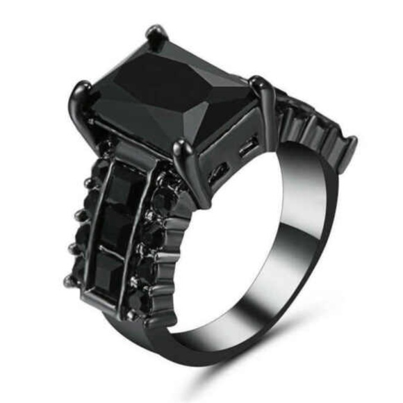 Jewelry - 18K Black gold filled black Sapphire ring New